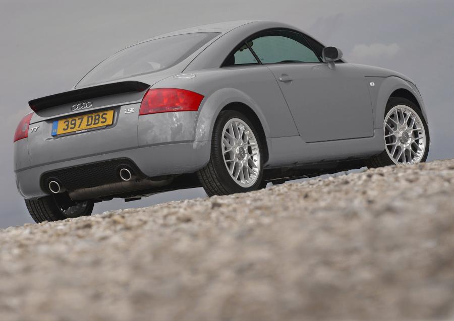  Audi TT Coupe (8N) 2003 года  (фото 29 из 31)